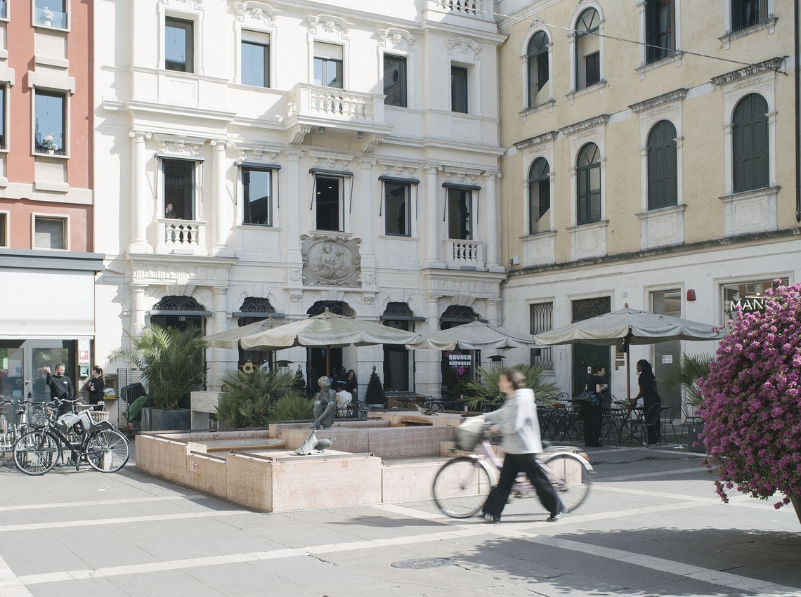 Mansutti Miozzo_Piazzetta GarzeriaⒸfoto Marco Lumini copia 2.jpg